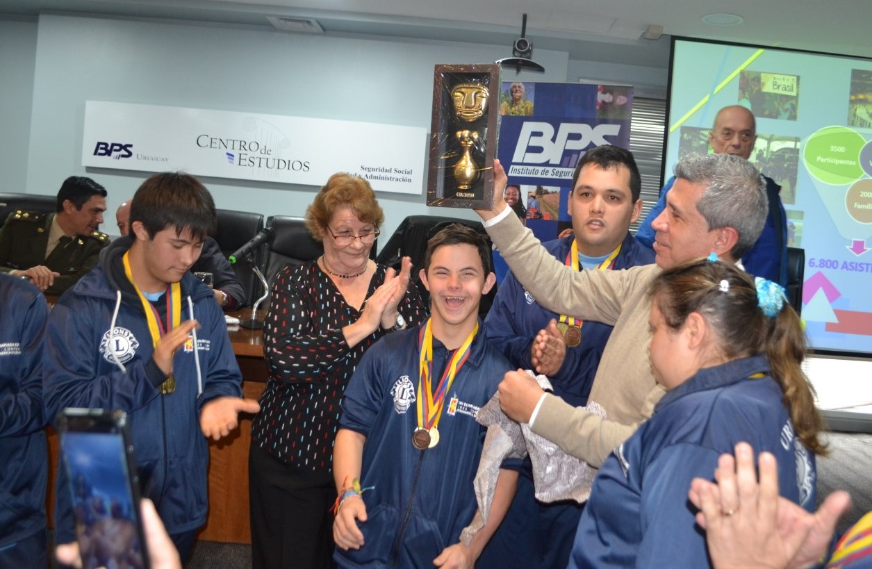 Bienvenida a los deportistas que participaron en las OlimpÃ­adas Especiales Iberoamericanas FIDES
