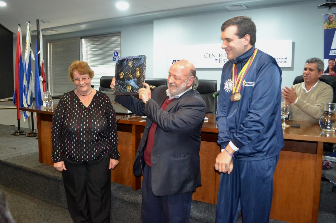 Bienvenida a los deportistas que participaron en las OlimpÃ­adas Especiales Iberoamericanas FIDES